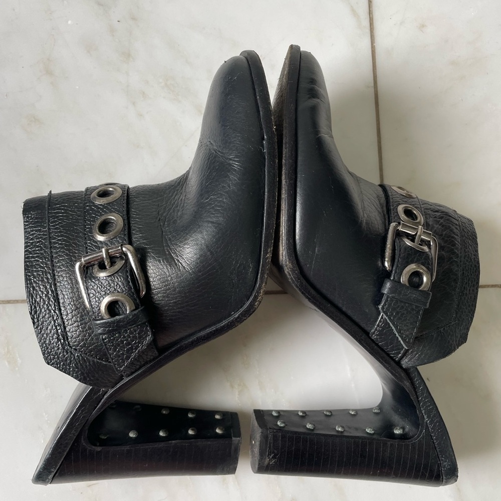 Trina Turk, women’s 8, Willoughby black leather and silver studded heeled mules - Picture 7 of 13